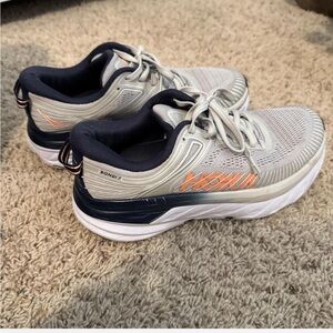 Hoka Bondi 7 Shoes - Light Gray and Dark Blue